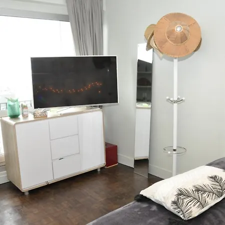 Apartment Charming Comfortable Near Montmartre!